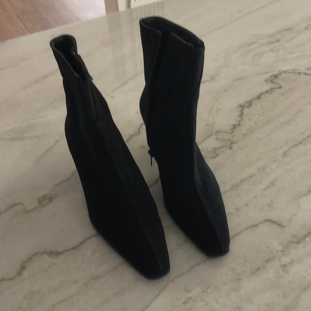 Black bootie